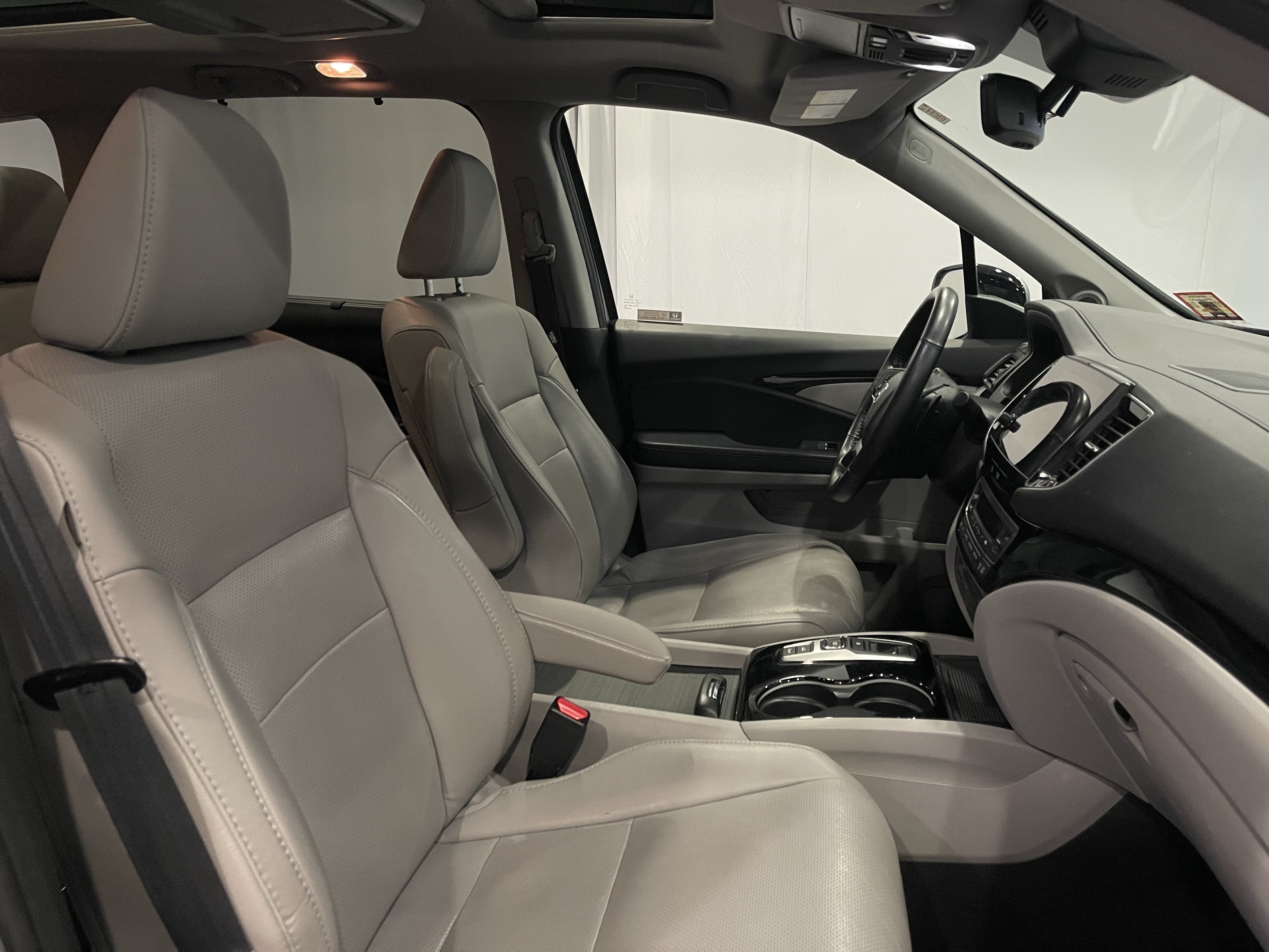 Used 2019 Honda Pilot Elite image 15