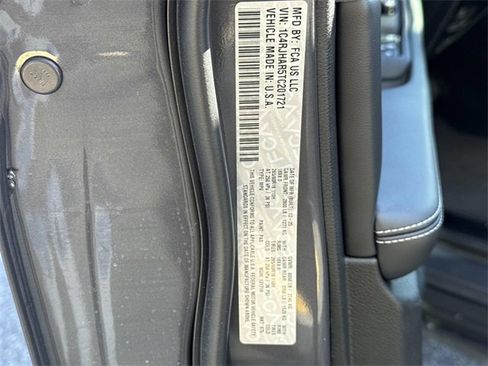 New 2026 Jeep Grand Cherokee Laredo image 37