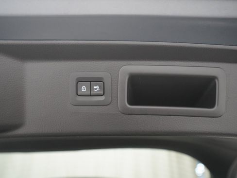 Used 2023 MAZDA CX-50 Meridian Edition w/ Apex Package image 15