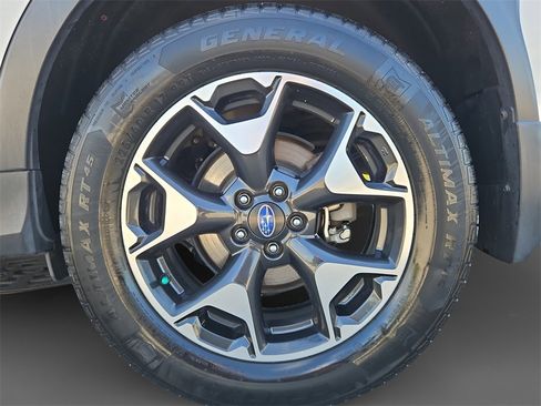 Used 2019 Subaru Crosstrek 2.0i Premium w/ Moonroof Package image 8