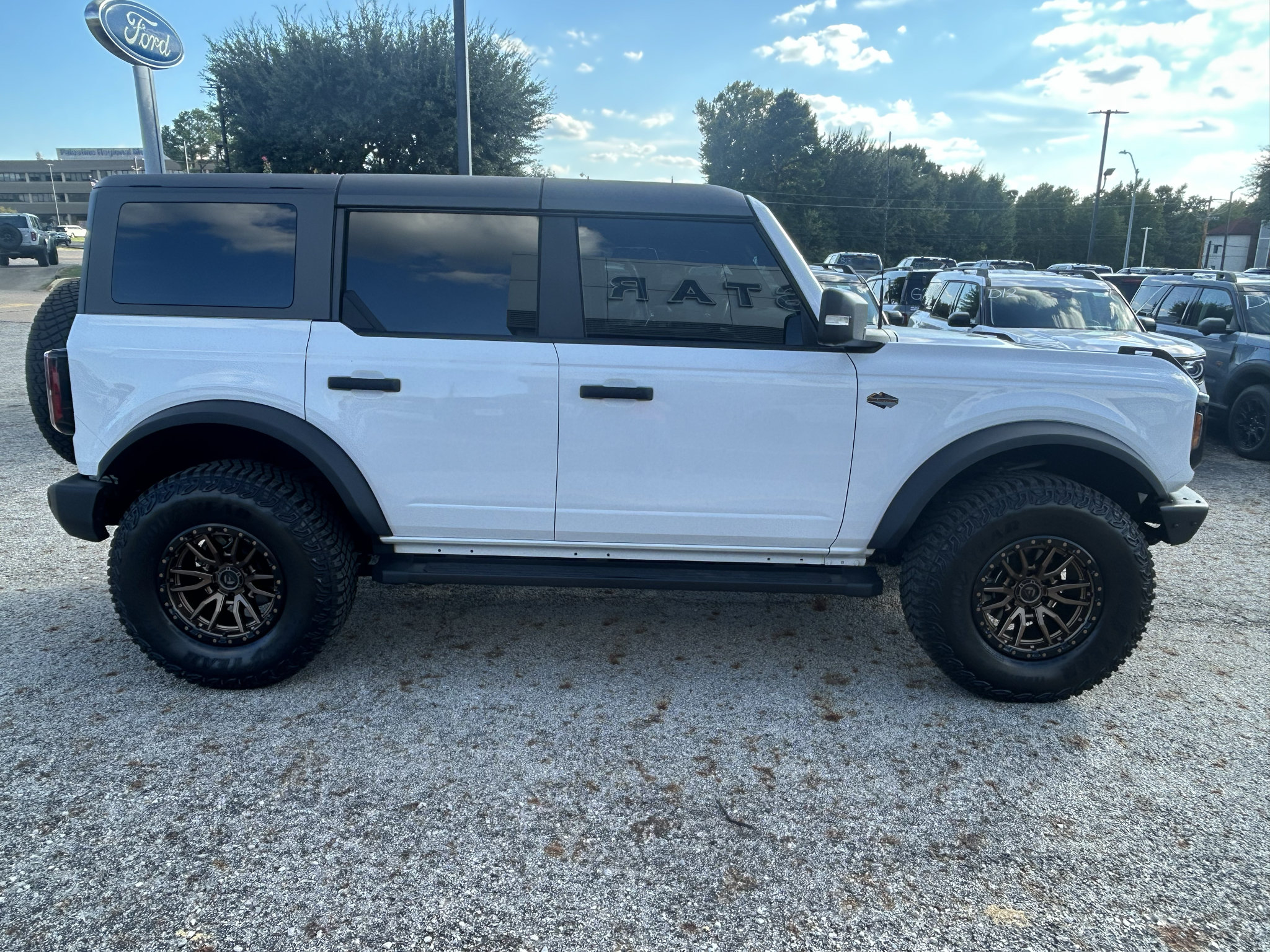 Used 2024 Ford Bronco Wildtrak AWD/4WD image 4