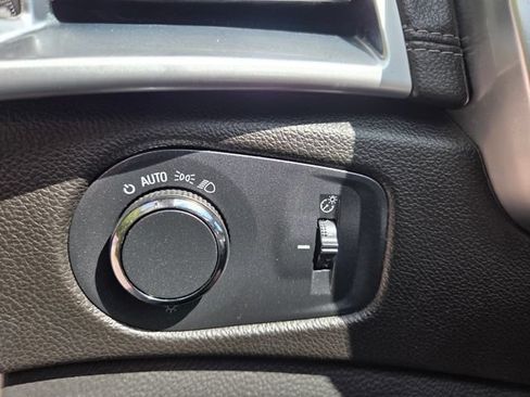 Used 2015 Cadillac SRX Luxury AWD/4WD image 24