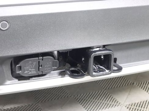 Certified 2025 Ford Explorer Active w/ Active Comfort Package image 29