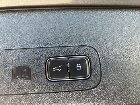 Used 2023 Lincoln Aviator Reserve image 32