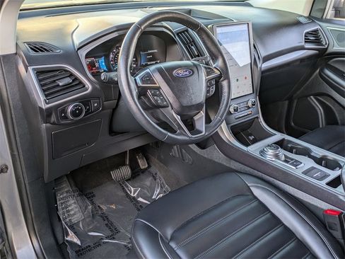 Used 2024 Ford Edge SEL image 14