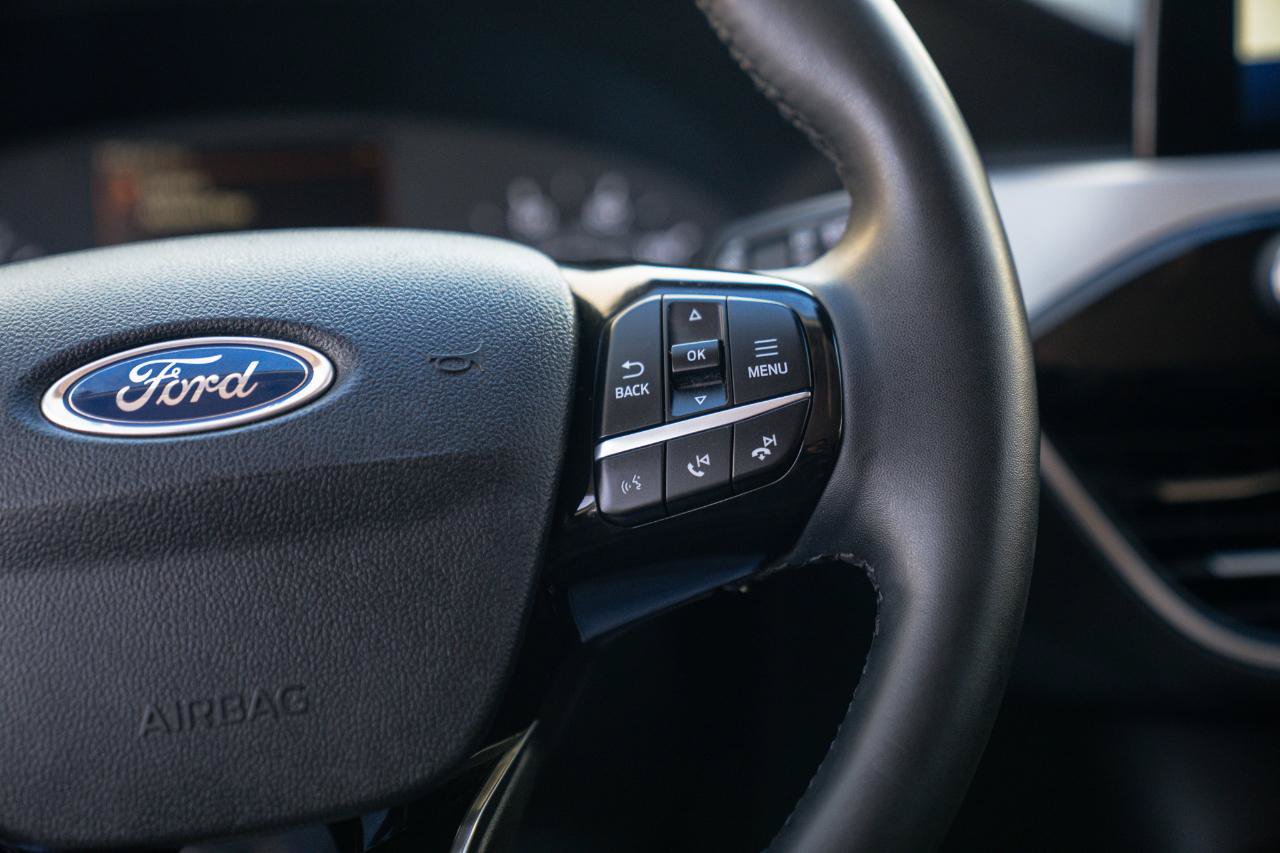 Used 2022 Ford Escape SEL AWD/4WD image 34