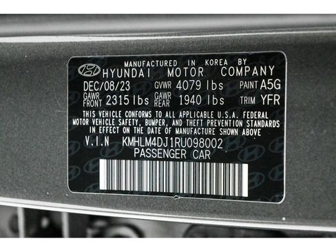 Used 2024 Hyundai Elantra Blue FWD image 50