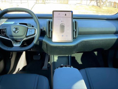 New 2026 Volvo EX30 Cross Country Ultra w/ Protection Package Premier image 9