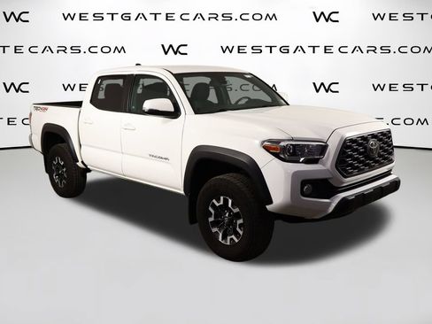 Used 2022 Toyota Tacoma TRD Off-Road AWD/4WD image 45