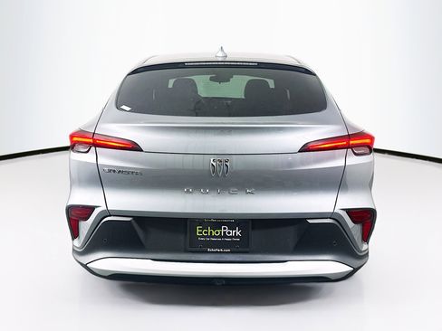 Used 2025 Buick Envista Preferred image 7