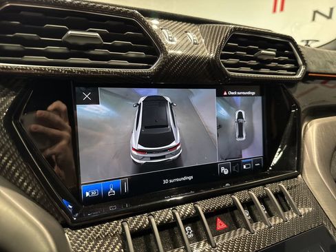 Used 2023 Lamborghini Urus Performante image 45