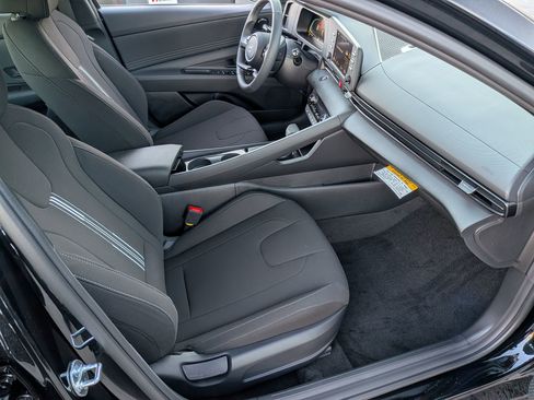New 2026 Hyundai Elantra SEL Sport Premium FWD image 24
