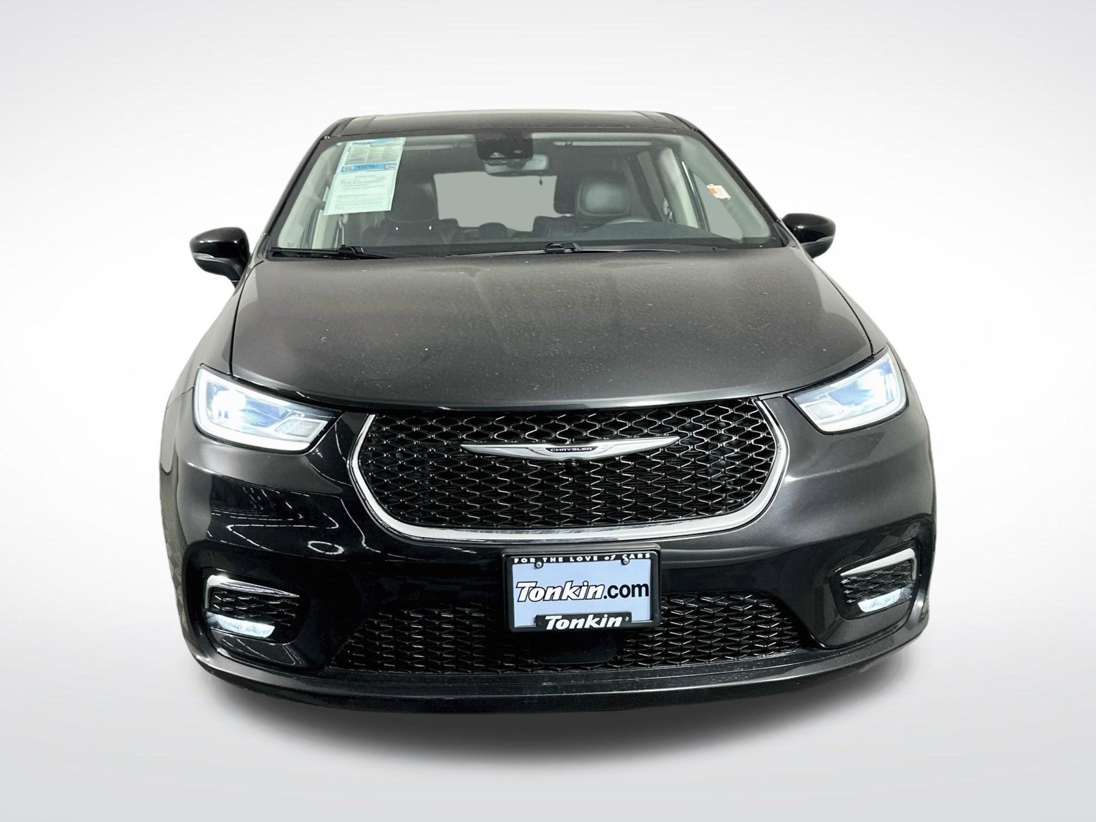 Used 2023 Chrysler Pacifica Touring-L FWD image 2