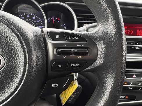 Used 2015 Kia Optima LX image 30