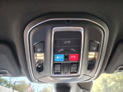 New 2026 Jeep Grand Cherokee Altitude AWD/4WD image 41