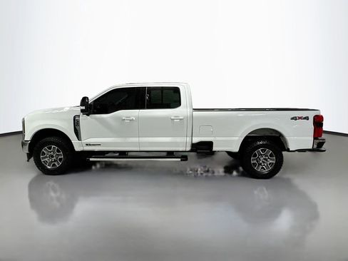 Used 2025 Ford F350 Lariat image 10
