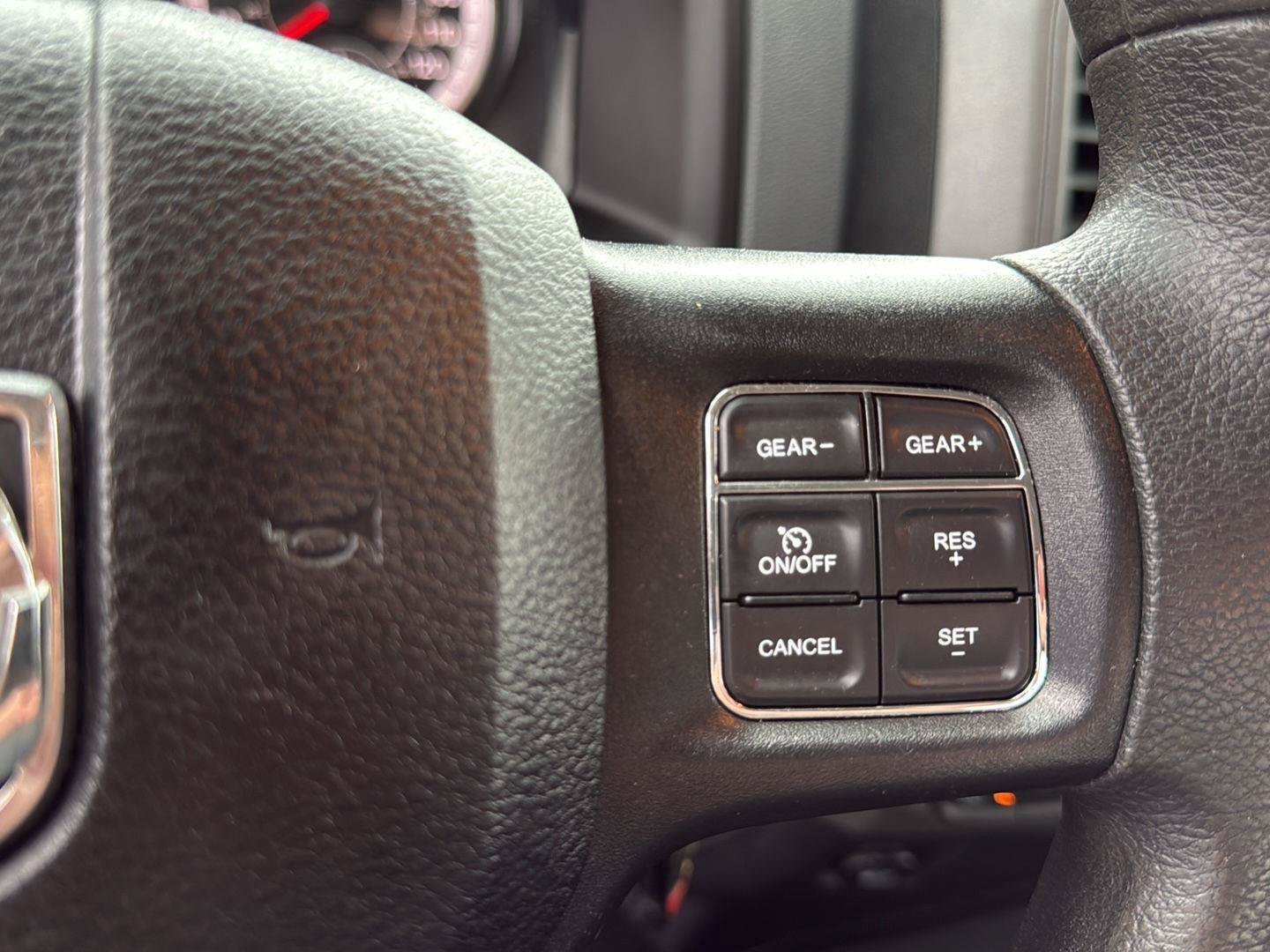 Used 2018 RAM 1500 Express AWD/4WD image 13