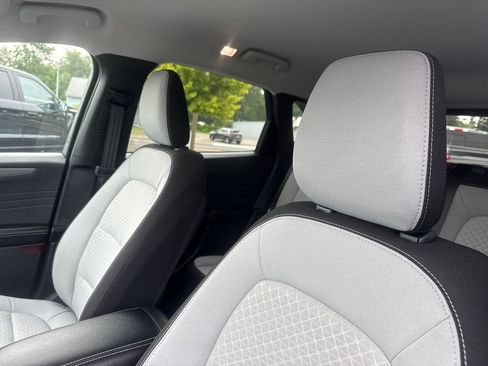 Used 2024 Ford Escape Active AWD/4WD image 29