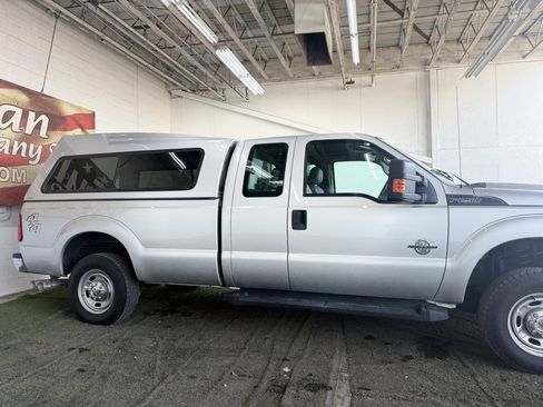 Used 2016 Ford F250 XL w/ Power Equipment Group image 5