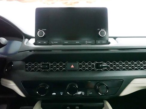 Used 2025 Honda Accord LX image 21
