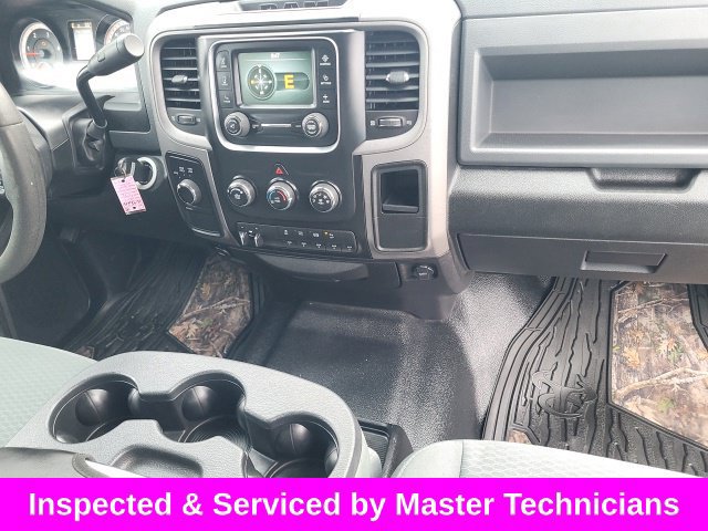 Used 2014 RAM 3500 Tradesman w/ Chrome Appearance Group AWD/4WD image 2