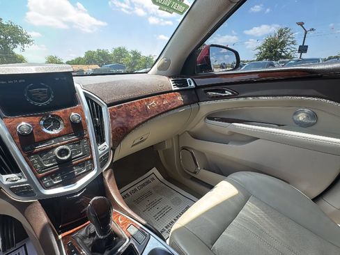 Used 2011 Cadillac SRX Luxury FWD image 10