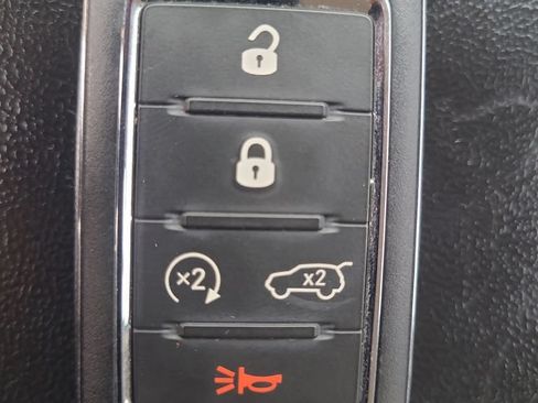 Used 2023 Jeep Grand Cherokee Laredo w/ Luxury Tech Group I AWD/4WD image 30