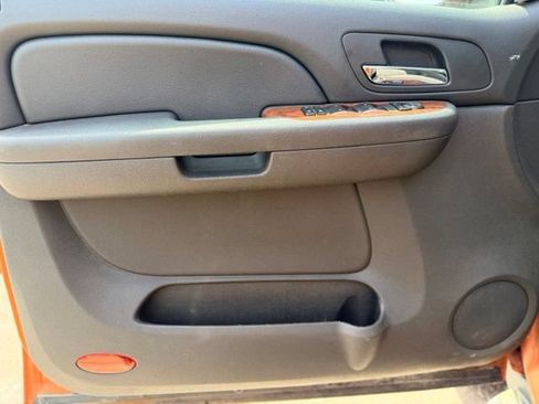 Used 2008 Chevrolet Avalanche LT w/ Convenience Package #1 AWD/4WD image 17
