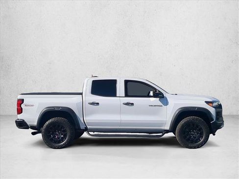 Used 2023 Chevrolet Colorado Trail Boss w/ Advanced Trailering Package AWD/4WD image 4