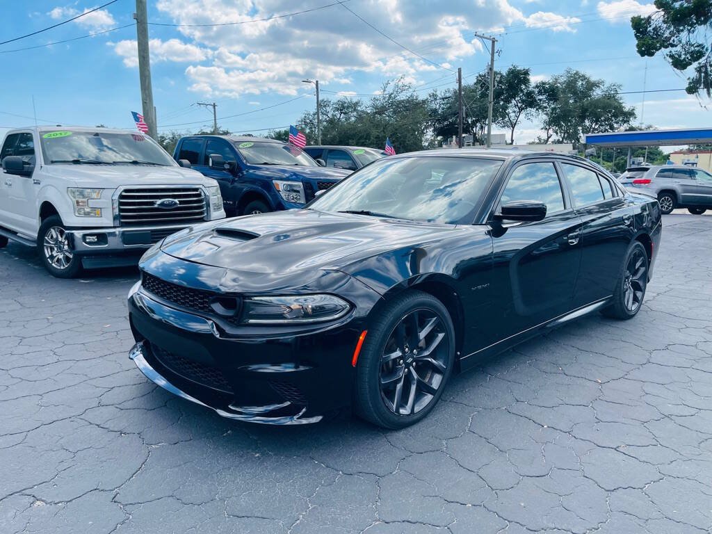Used 2022 Dodge Charger R/T w/ Blacktop Package RWD image 7