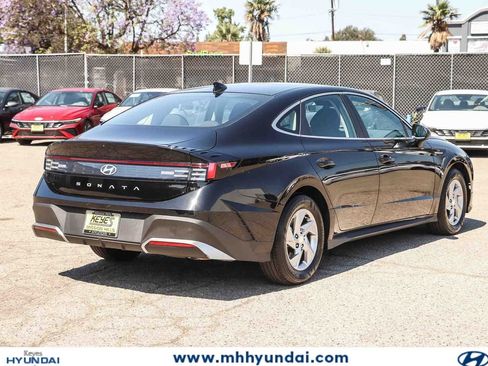 Certified 2025 Hyundai Sonata SE FWD image 4