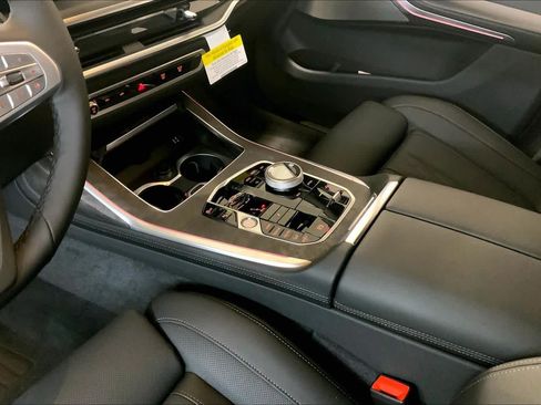 Used 2026 BMW X7 xDrive40i w/ Executive Package AWD/4WD image 7