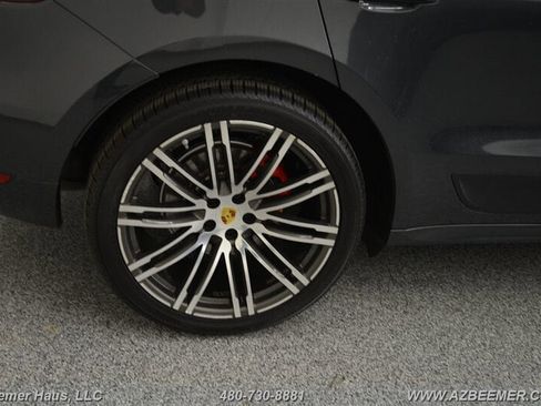 Used 2018 Porsche Macan GTS image 42