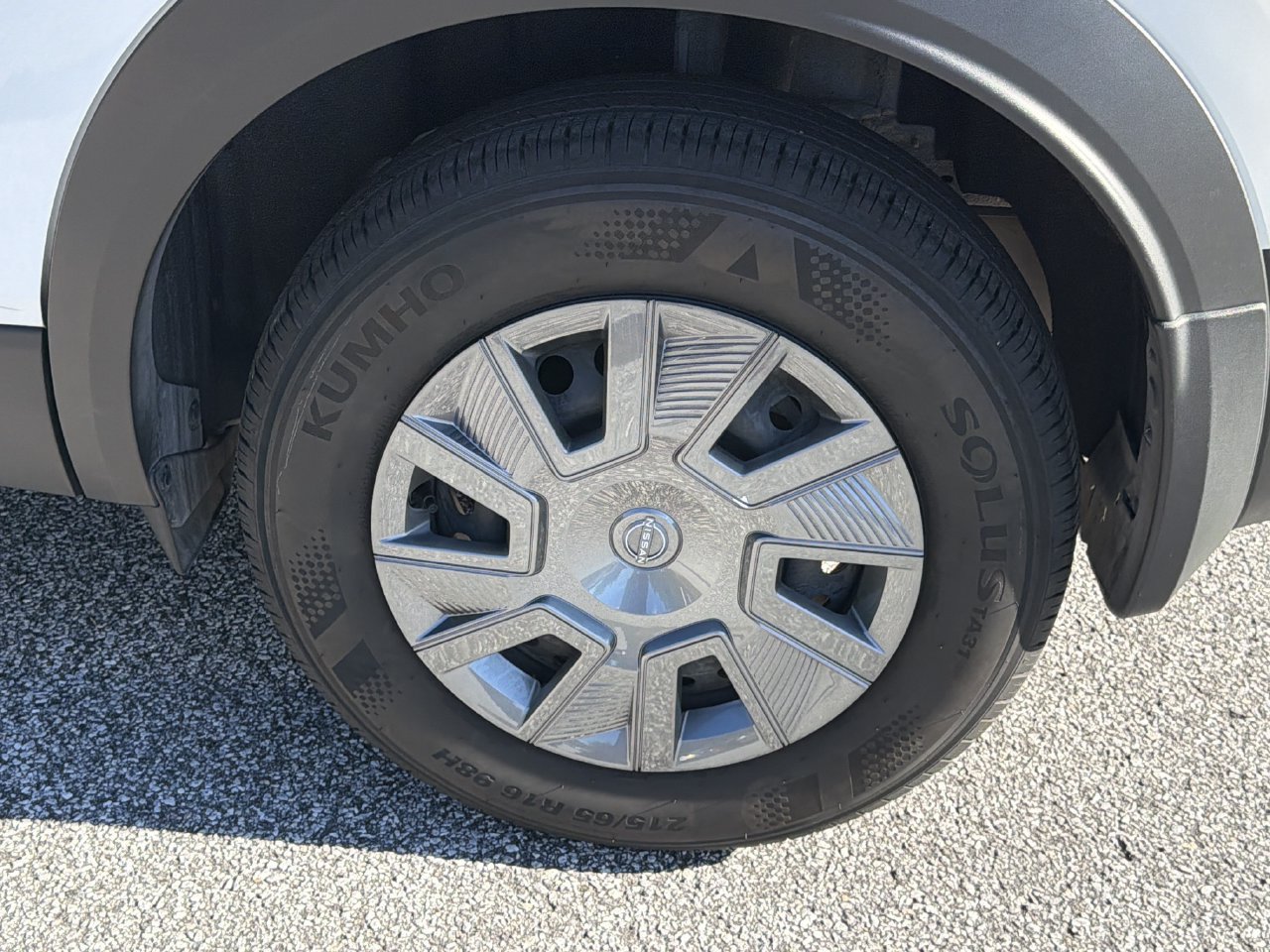 Used 2025 Nissan Kicks S FWD image 31