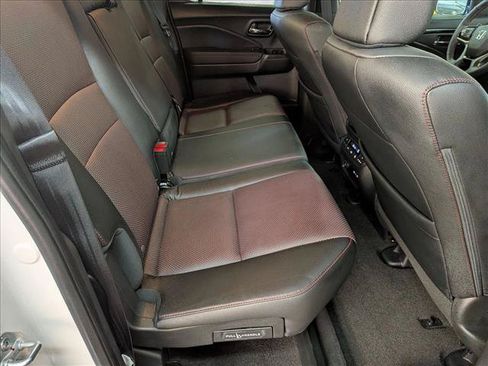 Used 2025 Honda Ridgeline Black Edition image 26