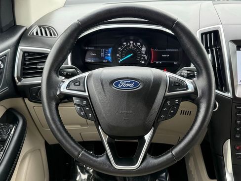 Used 2019 Ford Edge Titanium w/ Cold Weather Package image 28