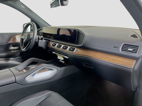 Used 2026 Mercedes-Benz GLE 450 GLE 450 image 32