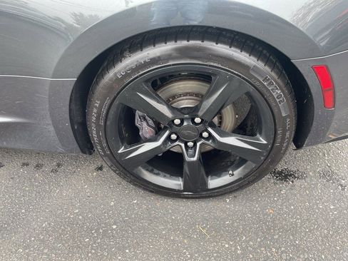 Used 2017 Chevrolet Camaro SS image 7