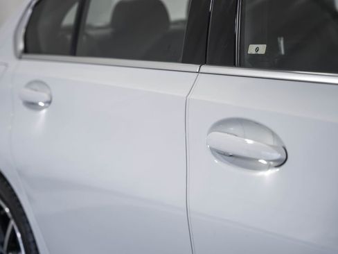 Used 2019 BMW 330i Sedan w/ Driving Assistance Package image 15