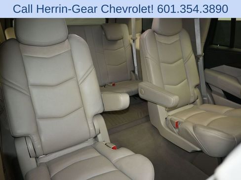 Used 2019 Cadillac Escalade Premium Luxury AWD/4WD image 26