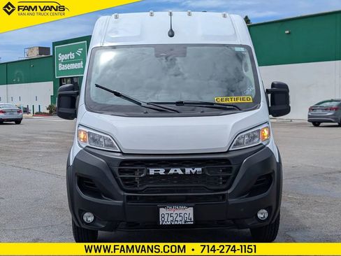 Used 2026 RAM ProMaster 2500 w/ Convenience Group FWD image 2