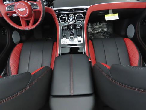 Used 2024 Bentley Continental GT S image 25