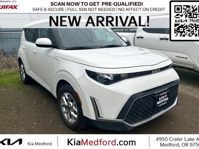 Used 2024 Kia Soul LX w/ Option Group 015
