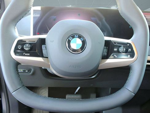 New 2026 BMW iX xDrive60 w/ Premium Package image 17