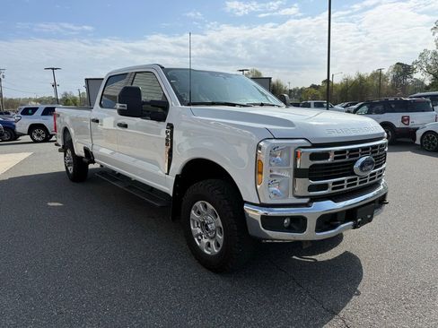 Used 2024 Ford F350 XLT w/ FX4 Off-Road Package image 9