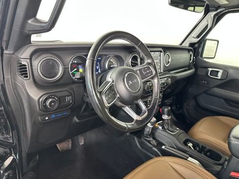 Used 2023 Jeep Wrangler Unlimited Sahara w/ Cold Weather Group image 13