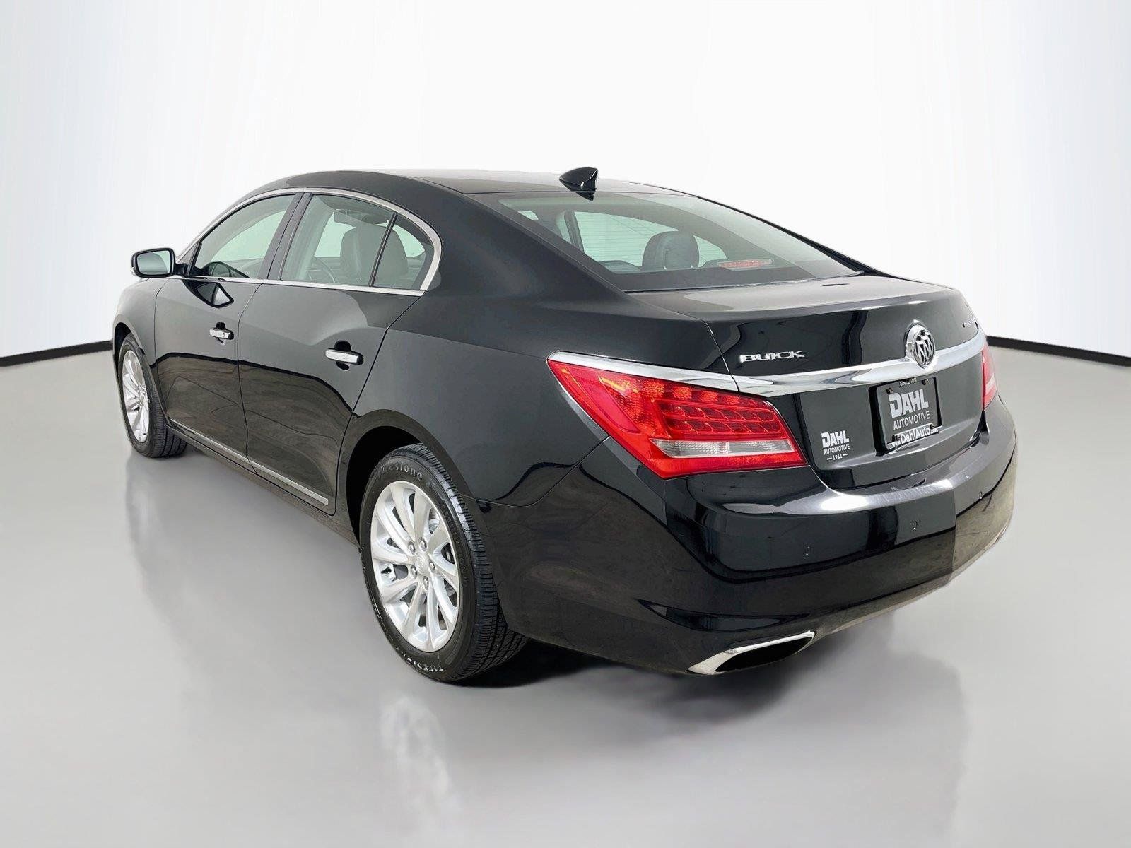 Used 2016 Buick LaCrosse Leather FWD image 10