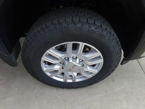 Certified 2024 GMC Sierra 2500 SLT AWD/4WD image 15