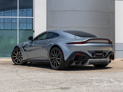 Used 2019 Aston Martin V8 Vantage Coupe RWD image 12