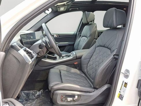 Used 2025 BMW X5 xDrive50e w/ Climate Comfort Package image 14